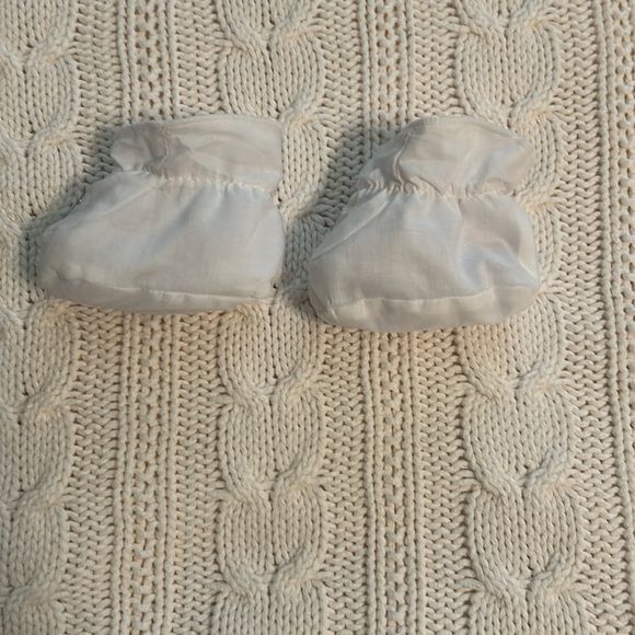 Christening Bib and Shoes - Picture 4 of 8